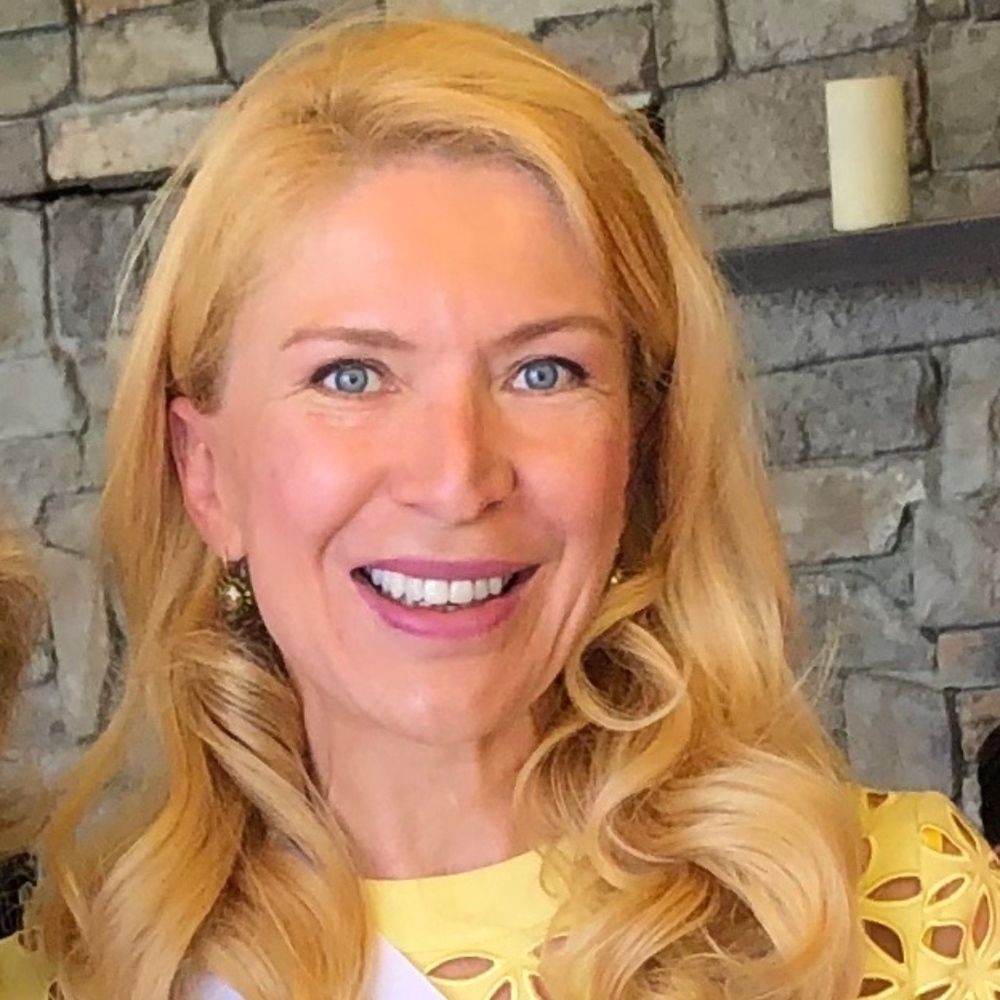 Meet your Posher, Elena